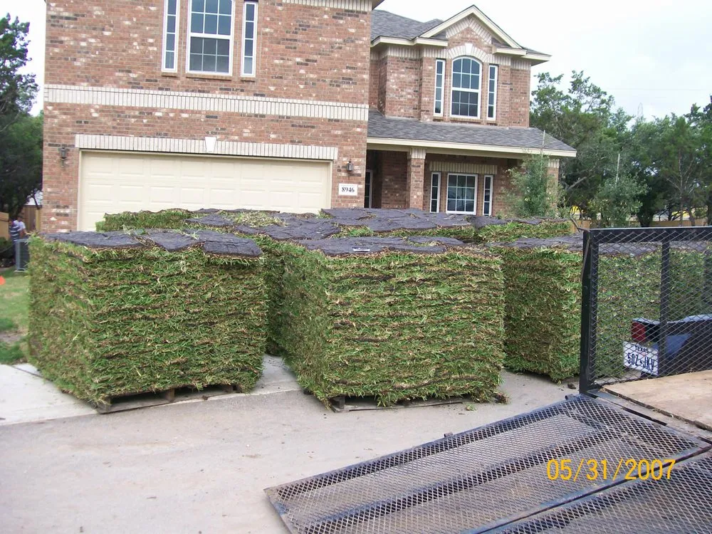 Professional landscaping services experts serving San Antonio, TX - Innovative Grass