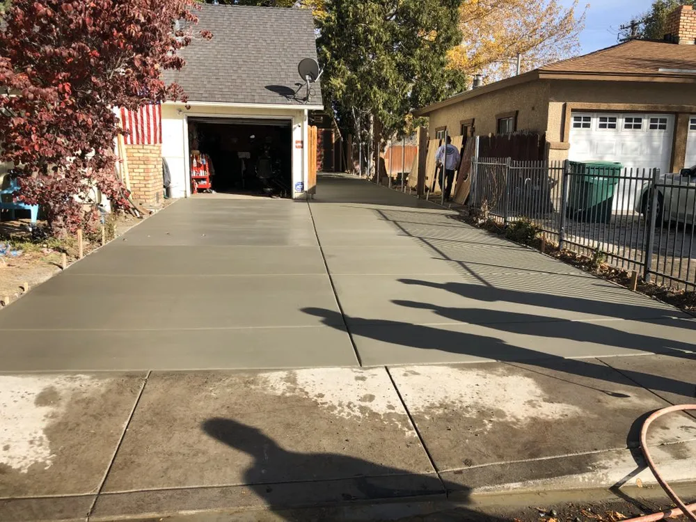 Professional lawn care service for homes across Citrus Heights, CA - Innovative Handygal Services