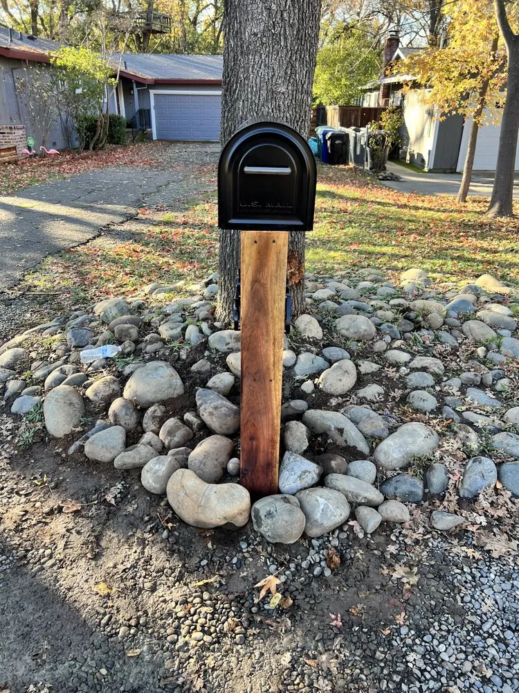 Expert landscape installation for beautiful yards in Citrus Heights, CA by Innovative Handygal Services