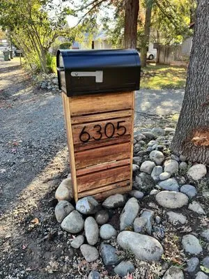 Innovative Handygal Services Logo