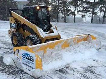 Custom landscape installation in East Moline, IL - Innovative Landscaping and Maintenance