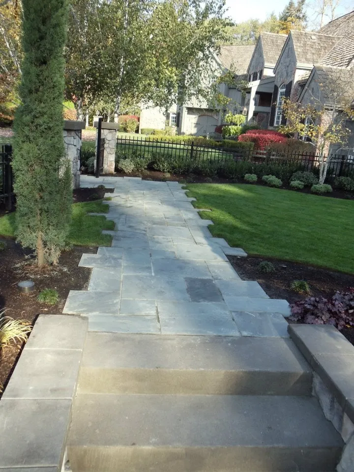 Reliable lawn mowing service for year-round maintenance across Tigard, OR - Innovative Landscaping Inc