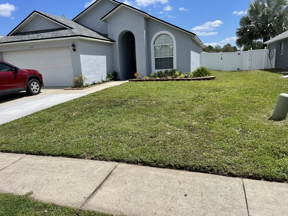 Custom lawn care service in Lakeland, FL by Innovative Lawn Care