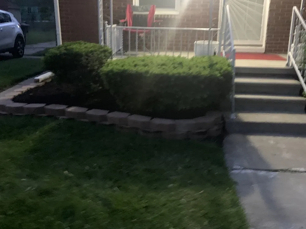 Local landscaping services in Sterling Heights, MI by Innovative lawn Care