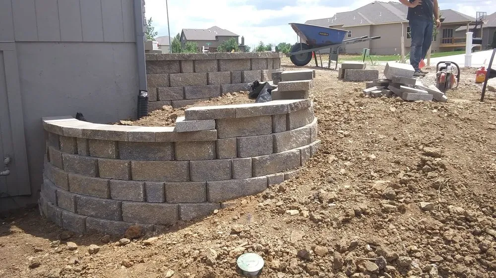 Custom landscape installation in Lee's Summit, MO - Innovative Outdoor Living