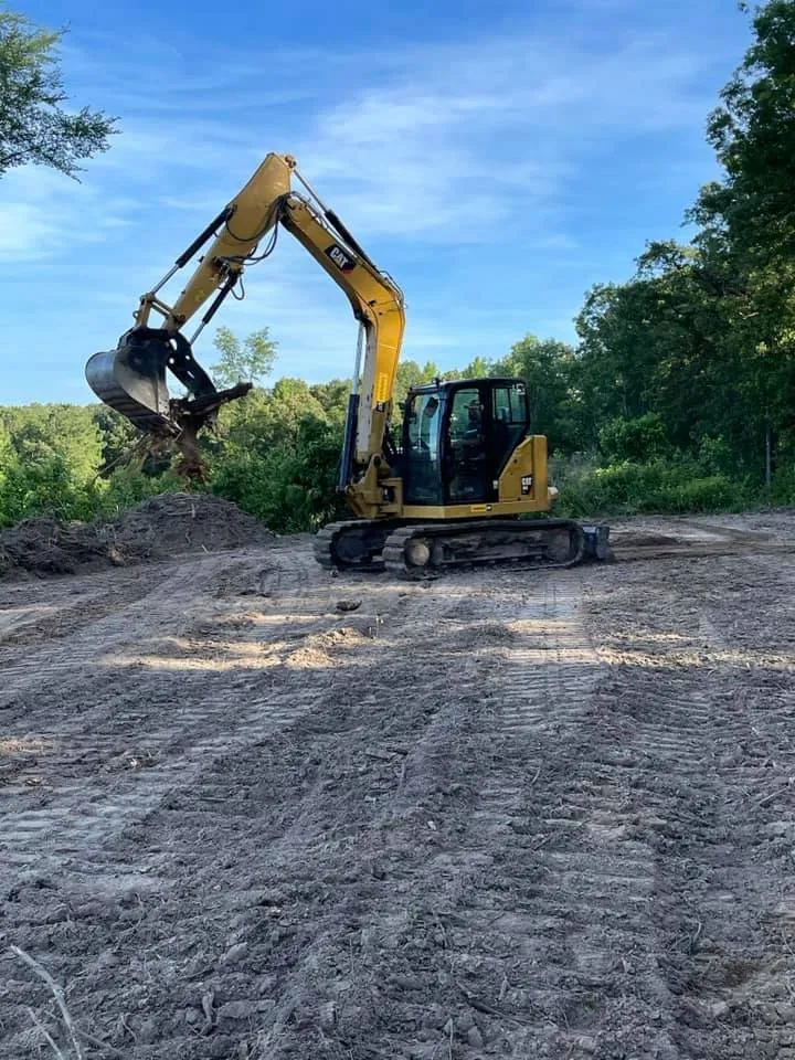 Expert yard maintenance experts serving West Monroe, LA - Innovative Services & Logistics