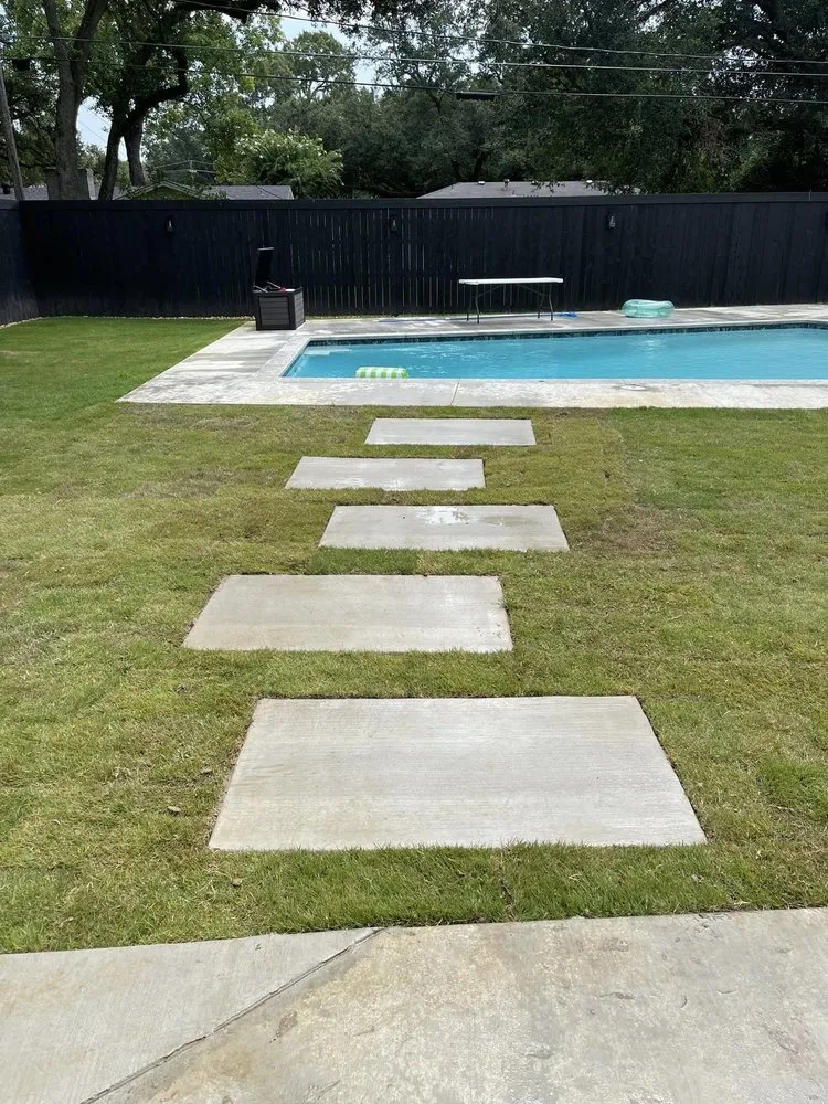 Expert garden landscaping with custom design across West Monroe, LA - Innovative Services & Logistics