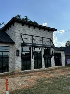 Innovative Services & Logistics Logo