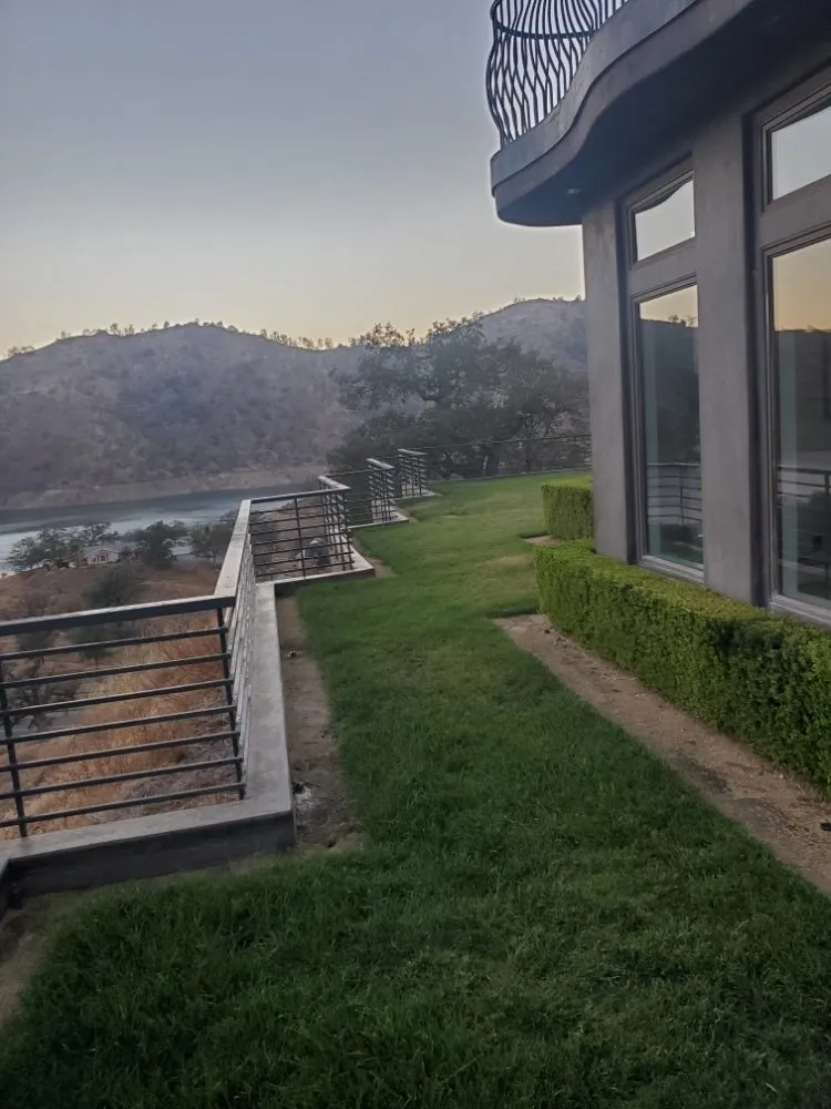 Reliable yard maintenance near you across Del Rey, CA - Inostros Landscaping And Lawn Care