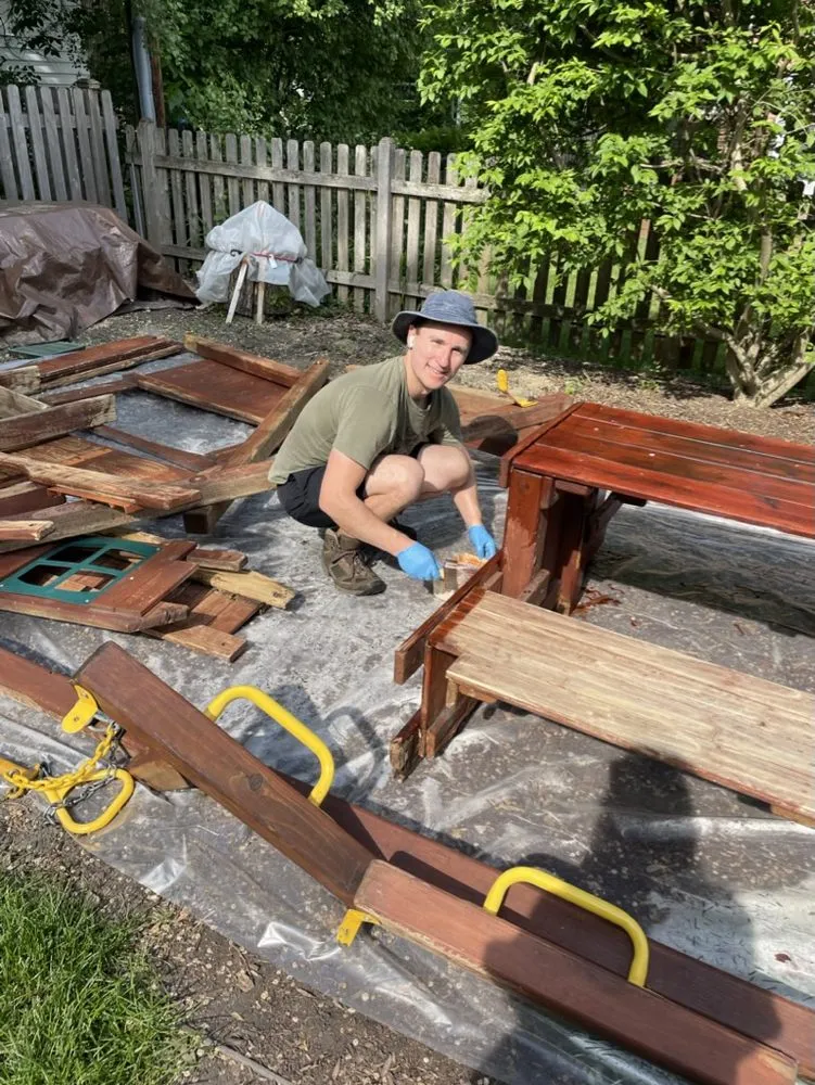 Professional yard cleanup service in Western Springs, IL - Insanely Handy