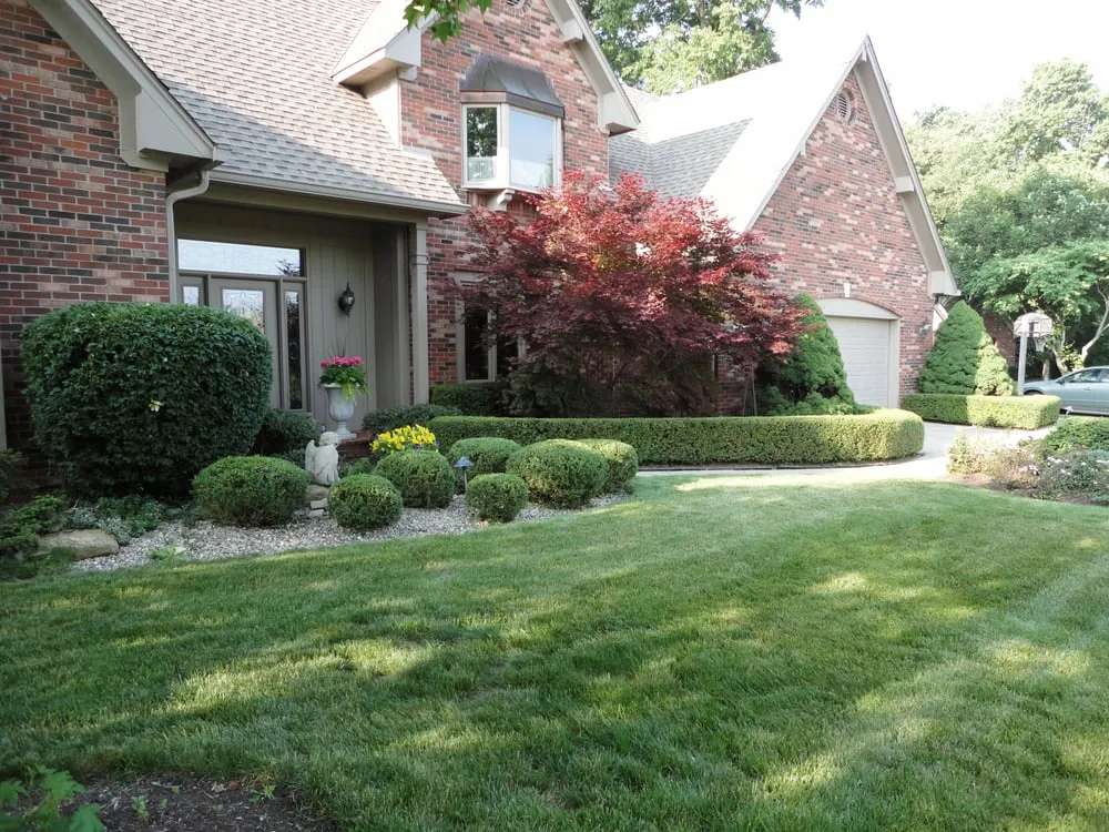 Affordable residential landscaping experts serving Indianapolis, IN - Inside Out Home Remodeling and Lawn Service