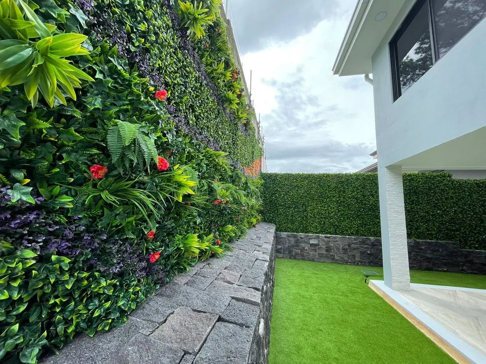 Top-rated garden landscaping in Davie, FL by Instagreen