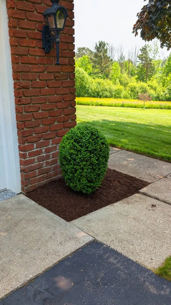 Reliable landscape design for residential properties in Jamestown, NY by Instagreen Lawn Care