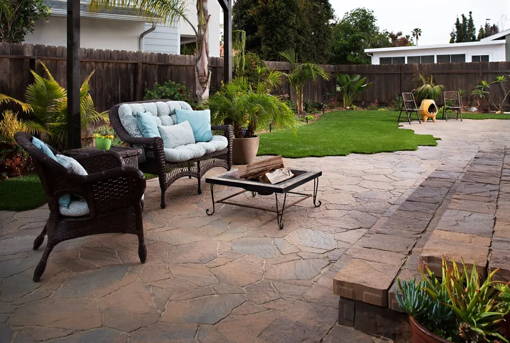 Trusted yard cleanup service for beautiful yards across Encinitas, CA - Install It Direct