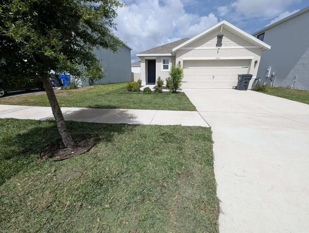 Custom landscape design in Riverview, FL by Instant Green Sod