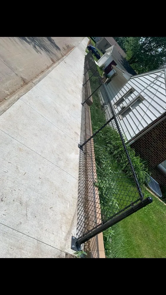 Top-rated yard cleanup service near you in Des Moines, IA by Integrated Fencing