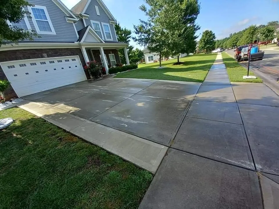 Custom yard cleanup service in Trinidad, TX by Integrity cuts