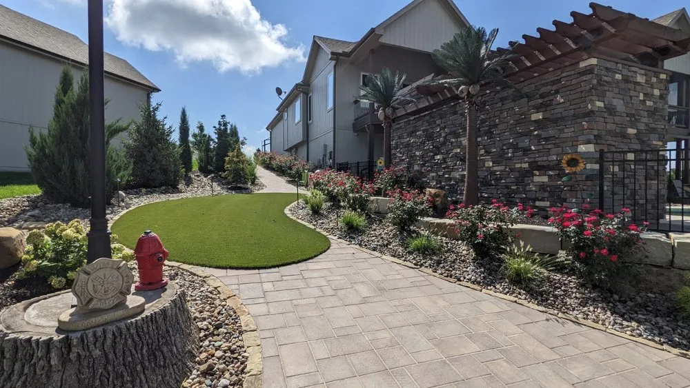 Top-rated residential landscaping experts serving Grandview, MO - Integrity Hardscapes