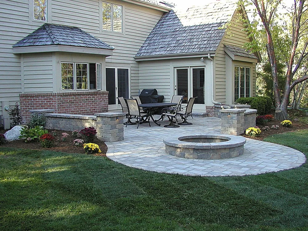 Trusted yard maintenance with custom design across Brookfield, WI - Integrity Landscape Services