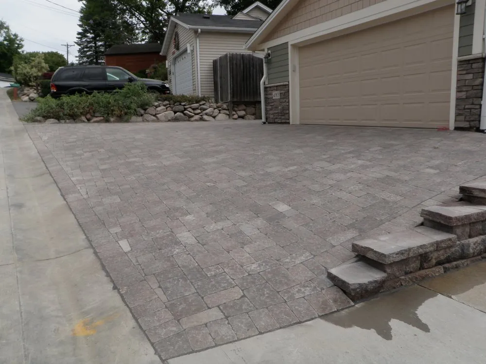 Top-rated landscaping services for year-round maintenance in Waconia, MN by Integrity Landscape