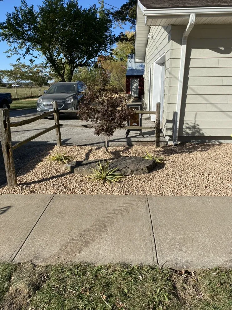 Expert yard cleanup service experts serving Ozark, MO - Integrity Landscapes