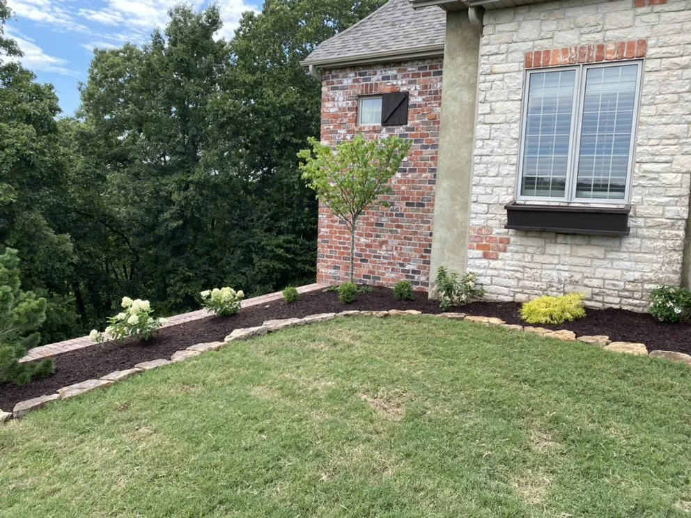 Custom lawn mowing service near you in Ozark, MO by Integrity Landscapes