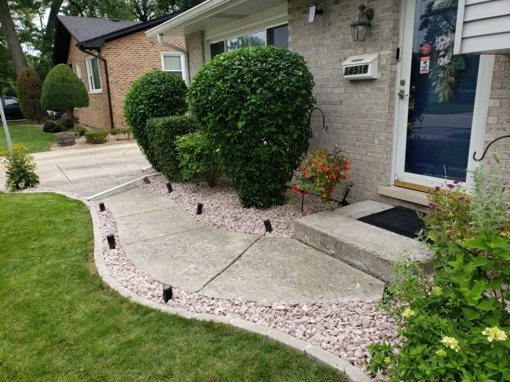 Custom outdoor landscaping in knoxville, TN by Integrity Landscaping