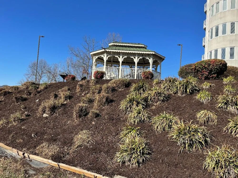 Custom garden landscaping experts serving knoxville, TN - Integrity Landscaping