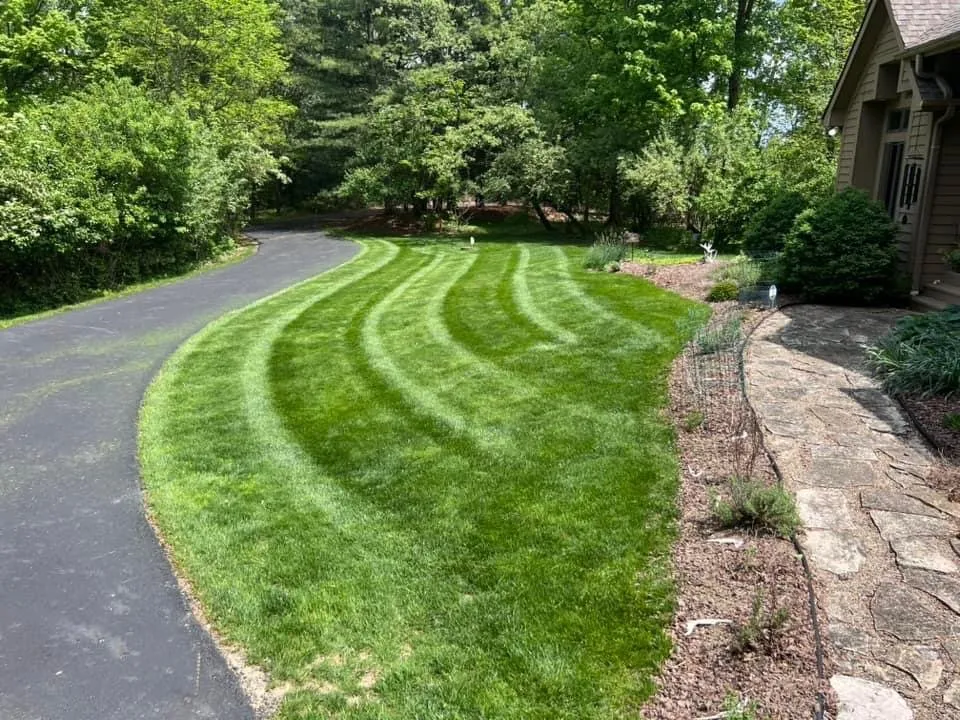 Expert landscaping services experts serving Reynoldsburg, OH - Integrity Lawn & Home
