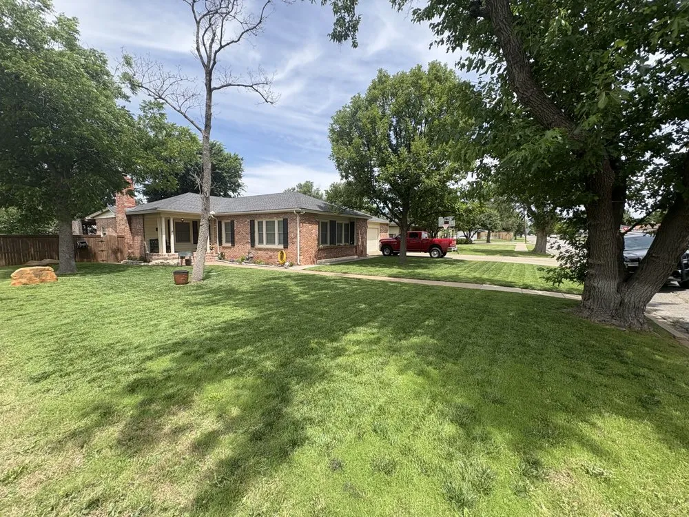 Reliable yard maintenance in Pampa, TX by Integrity Lawn & Wash