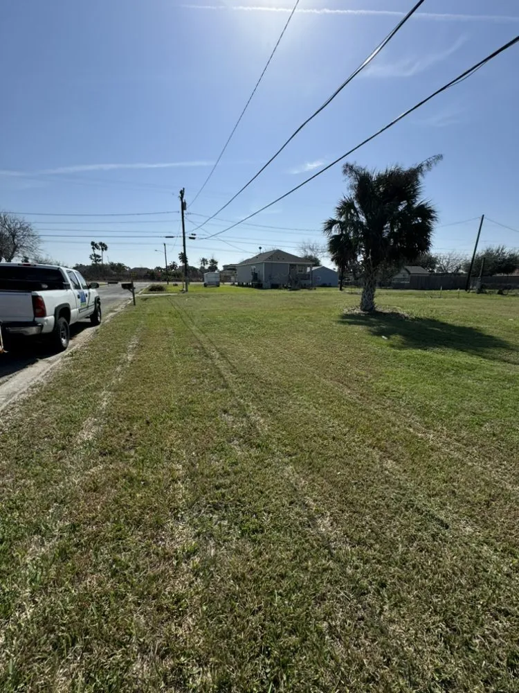 Top-rated lawn mowing service in Aransas pass, TX by Integrity Lawn Care