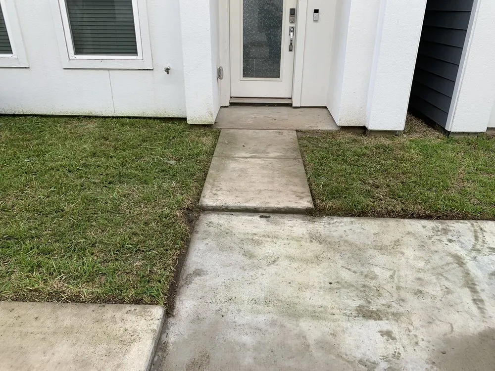 Affordable garden landscaping in Houston, TX - Integrity Lawn Services