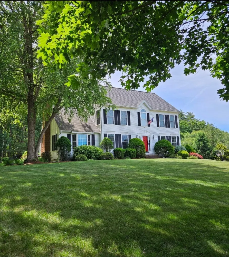 Local yard cleanup service in Atkinson, NH - Integrity Turf Lawncare