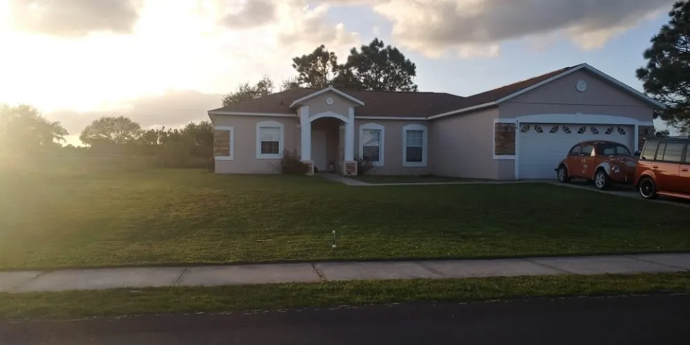 Expert yard maintenance for beautiful yards in Kissimmee, FL by intel Mowing