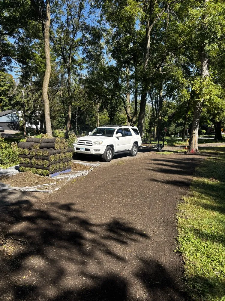 Custom garden landscaping in Victoria, MN - Interlaken Landscape