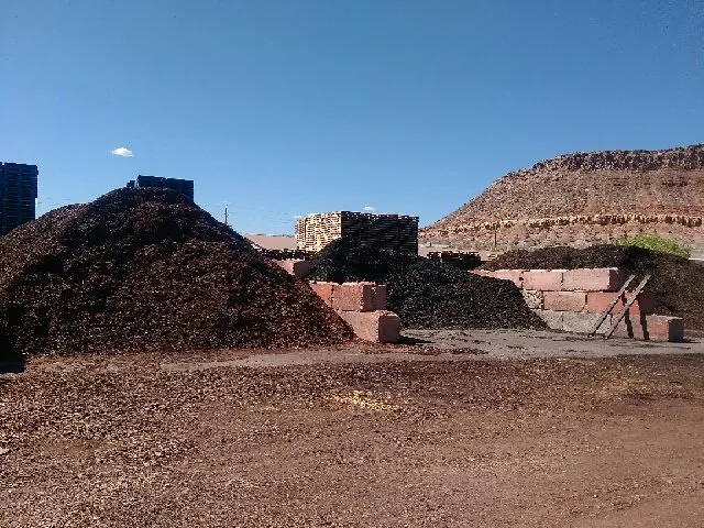 Professional outdoor landscaping with custom design in Washington, UT by Intermountain Pallet Specialties