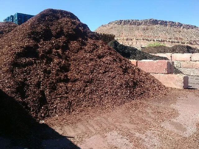 Professional landscape design in Washington, UT by Intermountain Pallet Specialties