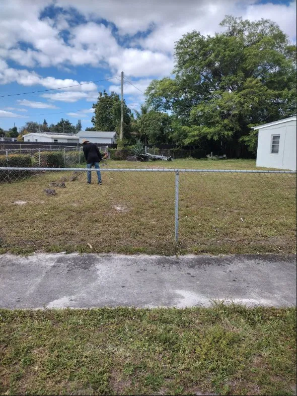 Custom yard maintenance for beautiful yards across Plantation, FL - Interscope Landscaping