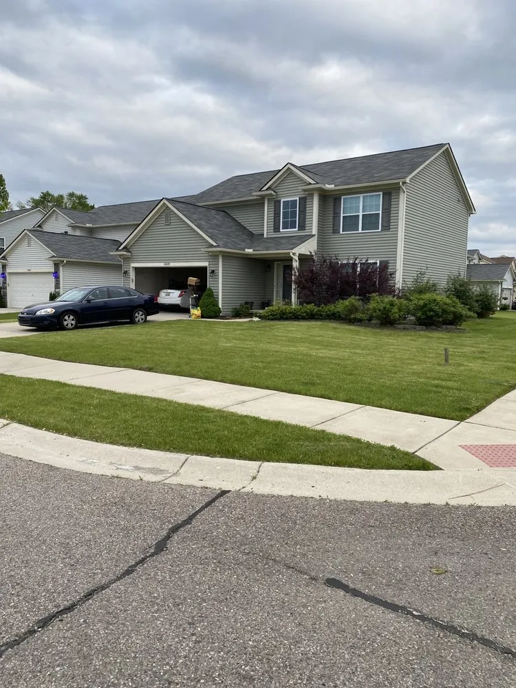 Trusted lawn mowing service experts serving Detroit, MI - Inthekuttservices