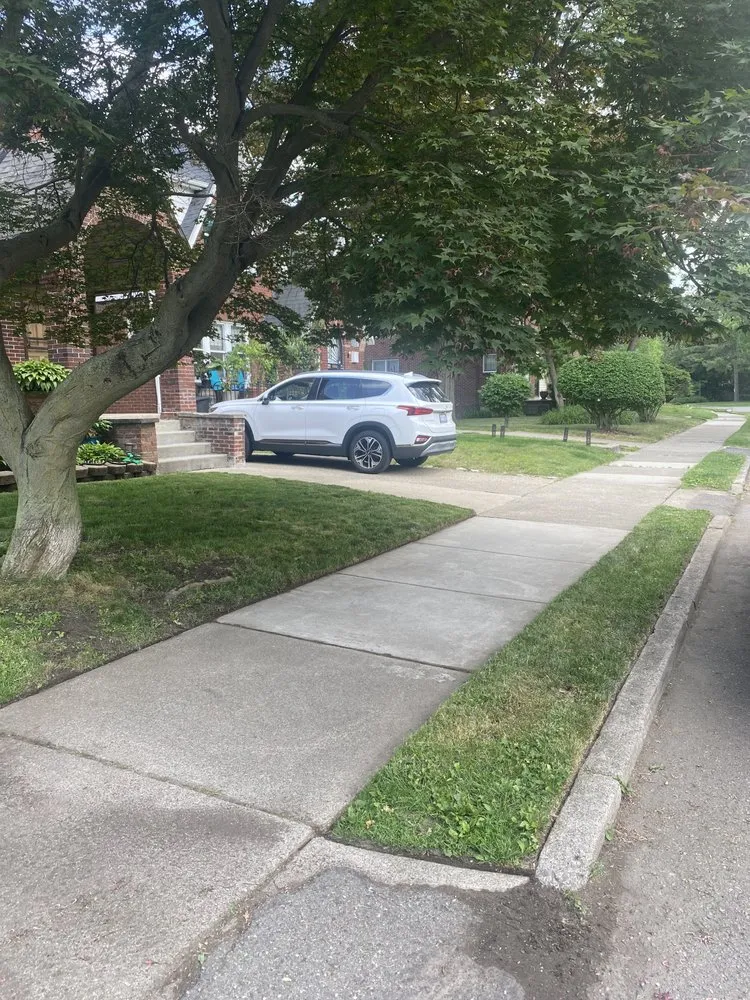 Top-rated residential landscaping for year-round maintenance across Detroit, MI - Inthekuttservices