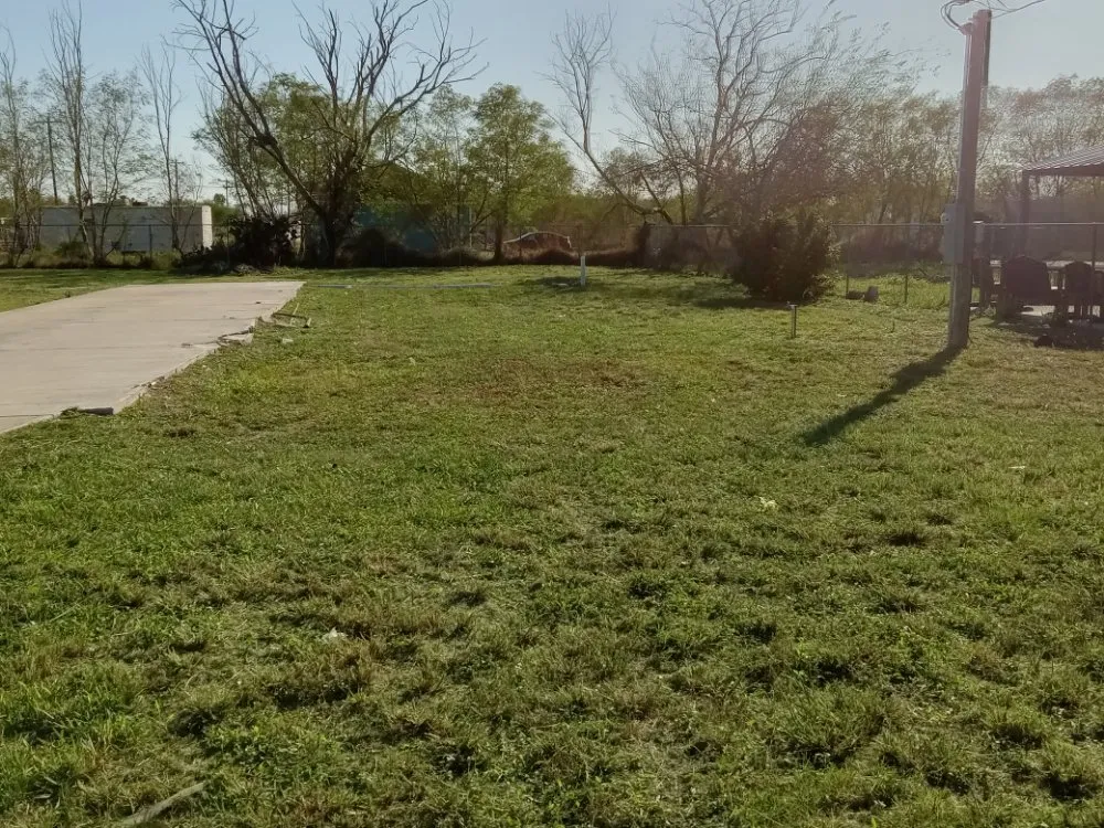 Expert lawn mowing service near you in Edcouch, TX by Intown Lawn Mowing