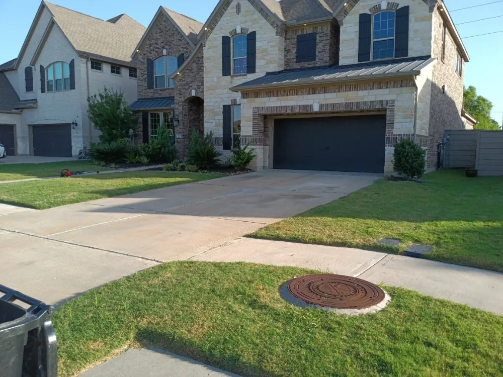 Professional residential landscaping in Houston, TX - Iopez Landscaping