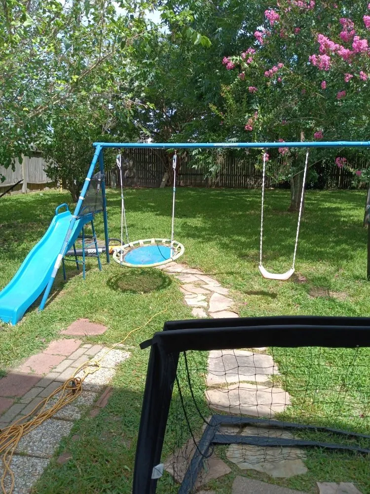 Trusted yard cleanup service in Houston, TX - Iopez Landscaping