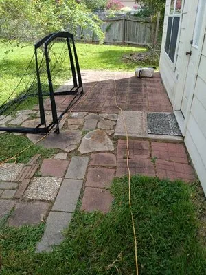 Iopez Landscaping Logo