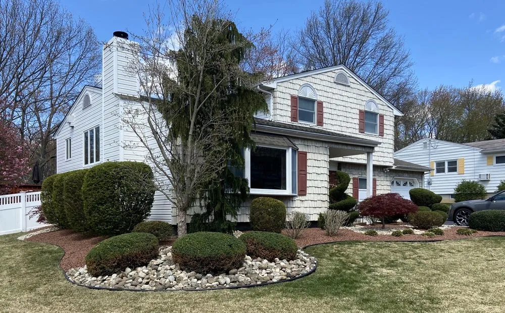 Trusted landscaping services in East Brunswick, NJ - Iovino's Landscaping