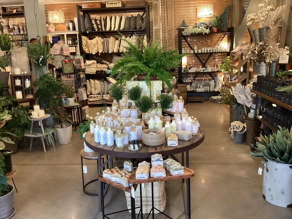 Custom residential landscaping in Iowa City, IA by Iowa City Landscaping & Garden Center