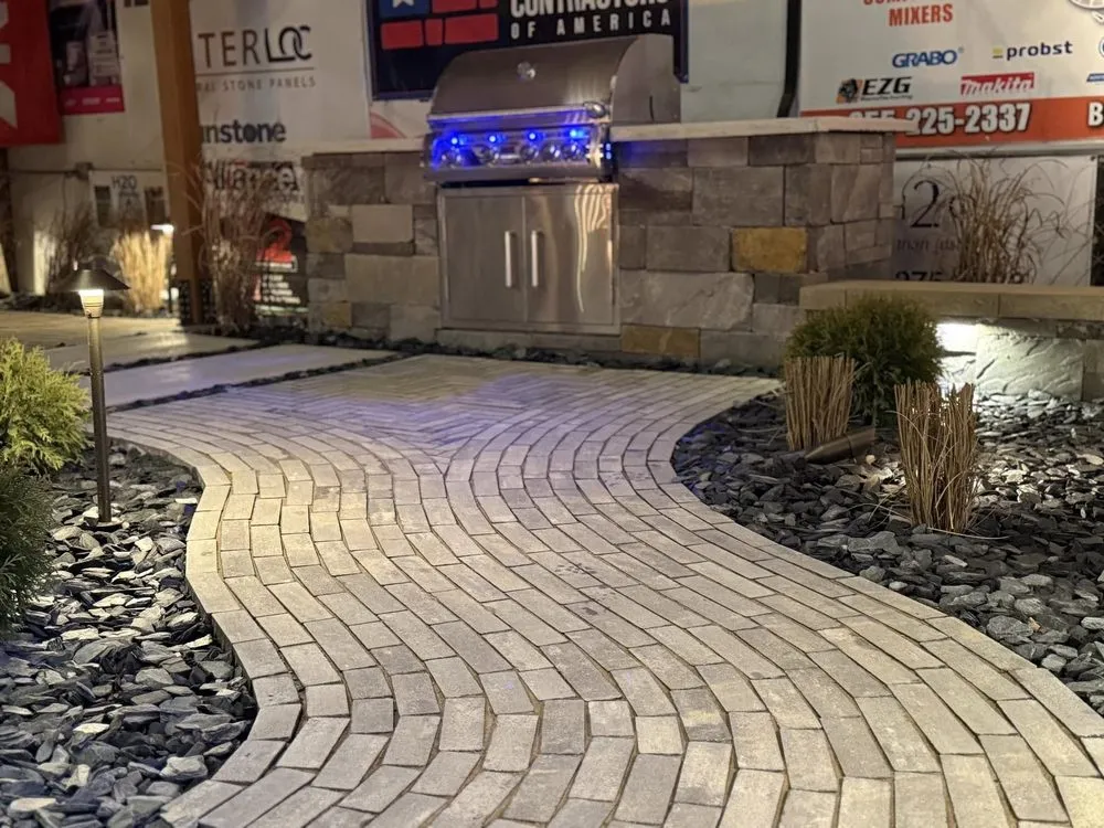 Reliable lawn care service in Des Moines, IA - Iowa Lawn & Landscape