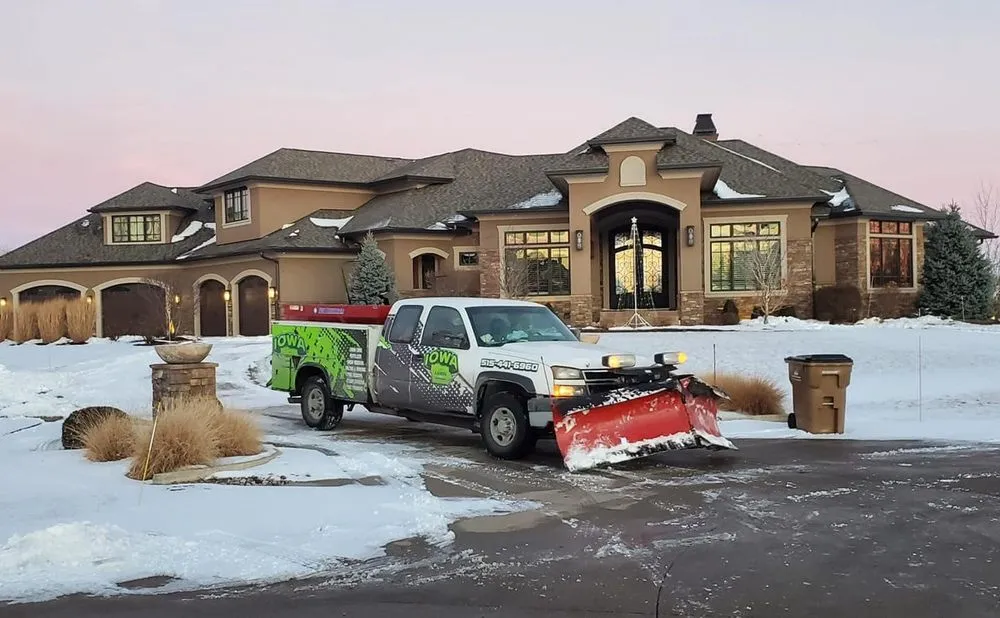 Reliable lawn mowing service in Des Moines, IA by Iowa Lawn & Landscape