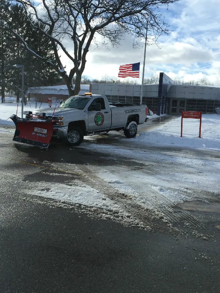 Custom yard maintenance for beautiful yards across Holly, MI - Irish Brothers Services