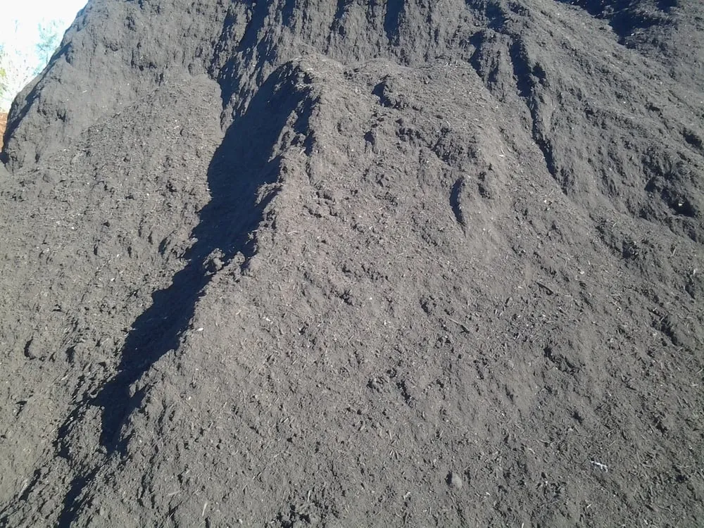 Top-rated lawn mowing service for residential properties across Cloverdale, CA - iROC Landscape Supply